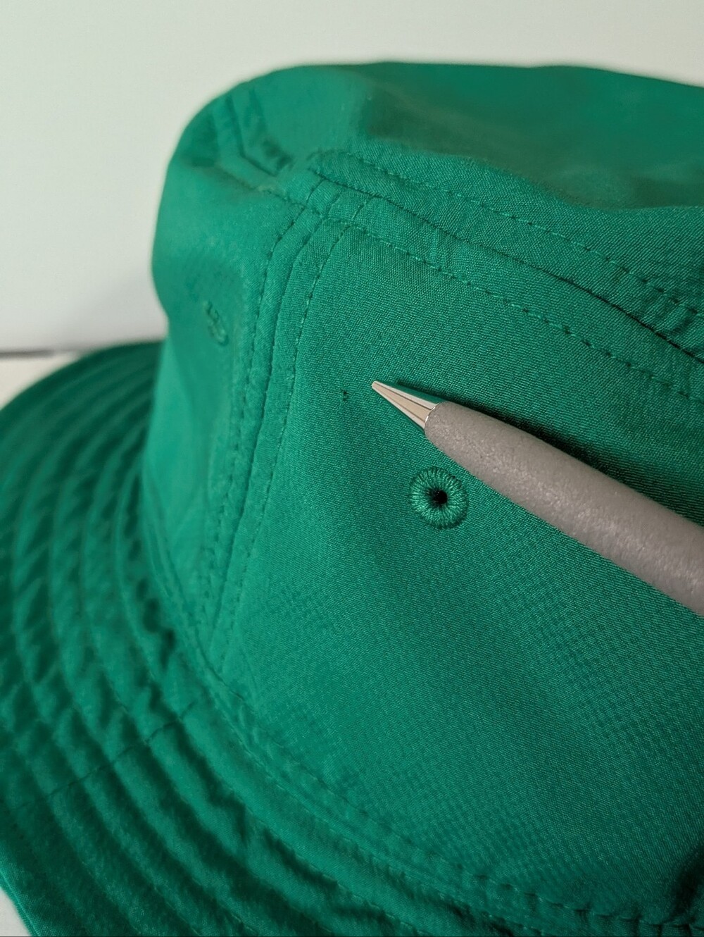 Under Armour Shamrock Clover Green Bucket Hat - Picture 6 of 7